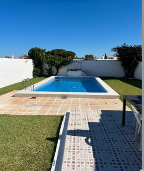 Fantástico chalet con piscina